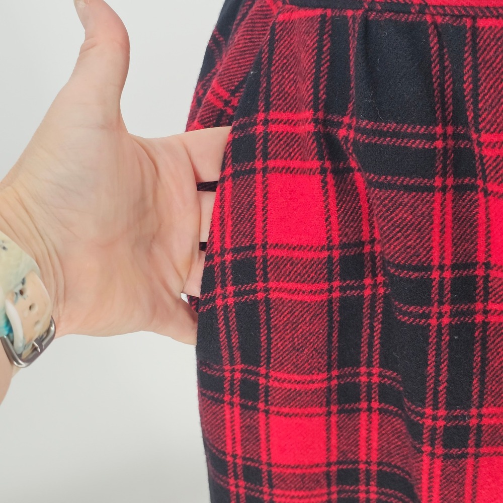 Vintage 70s Pendleton Wool Skirt 10 Red Black Plaid Tartan Midi USA Heritage - Picture 5 of 11
